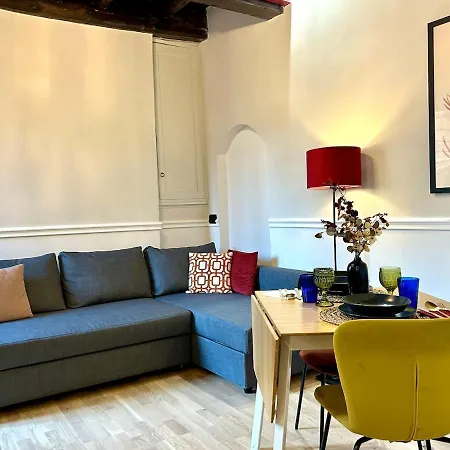 Abaco 2 Baths & Small Balcony In Trastevere Roma