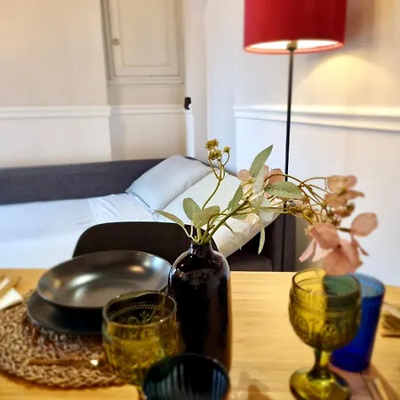 Abaco 2 Baths & Small Balcony In Trastevere * Roma